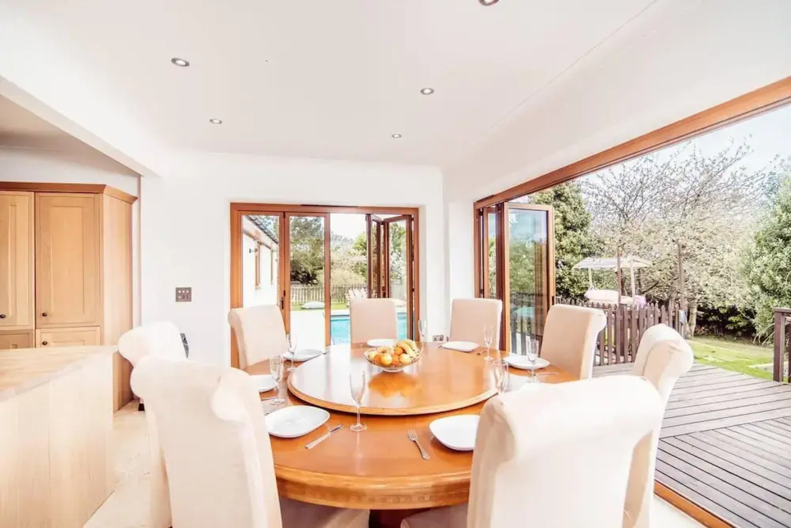 Threeways Retreat With Heated Swimming Pool