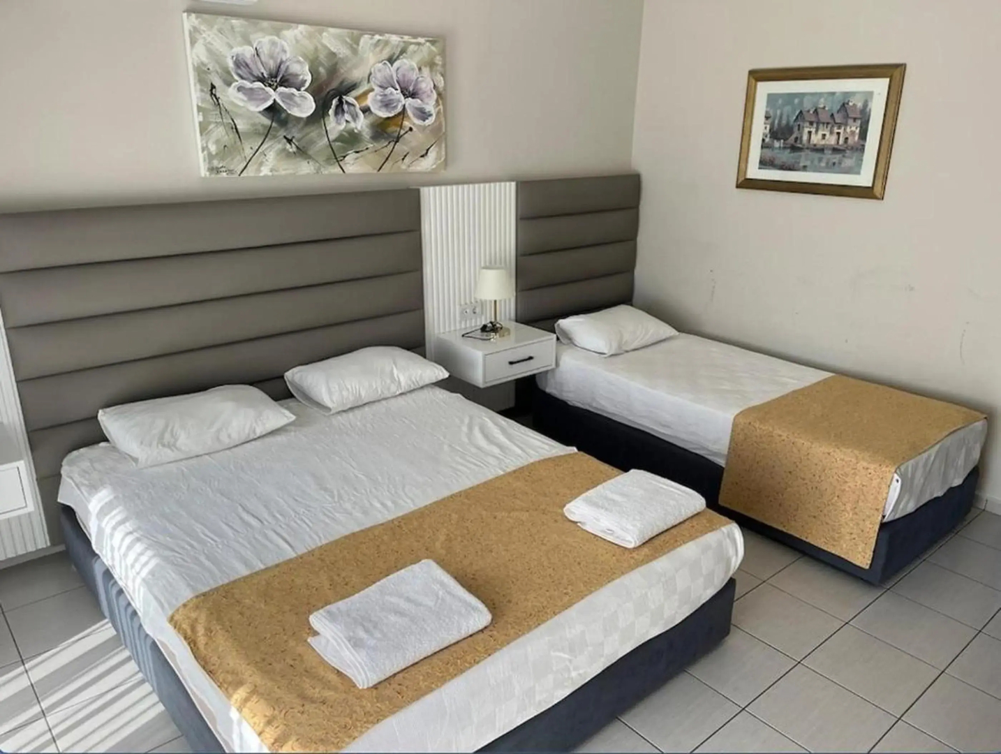 Side Beach Club Hotel