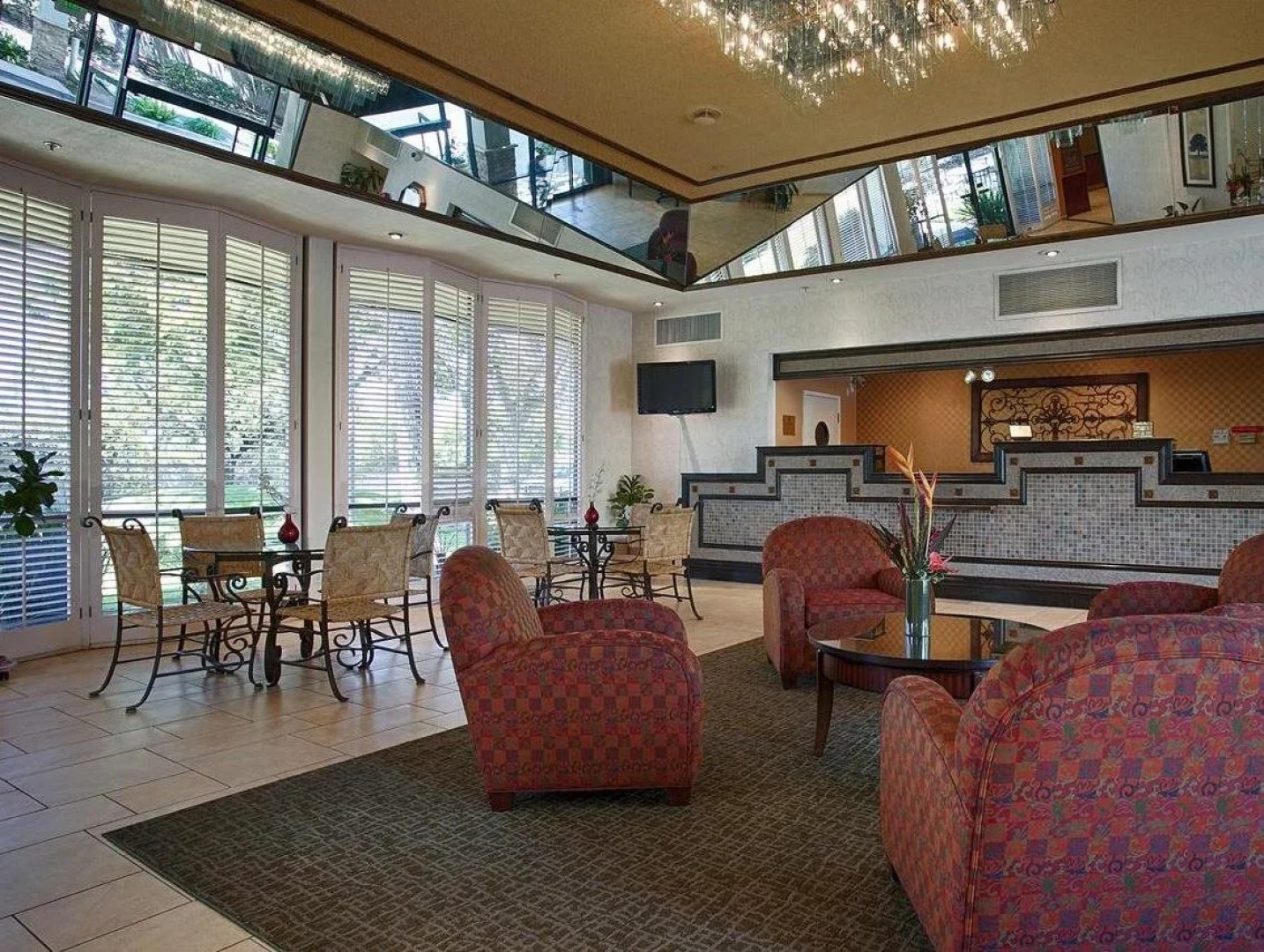 Best Western Plus Garden Court Inn