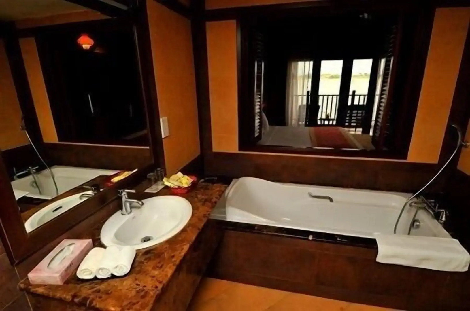 Bukit Merah Laketown Resort