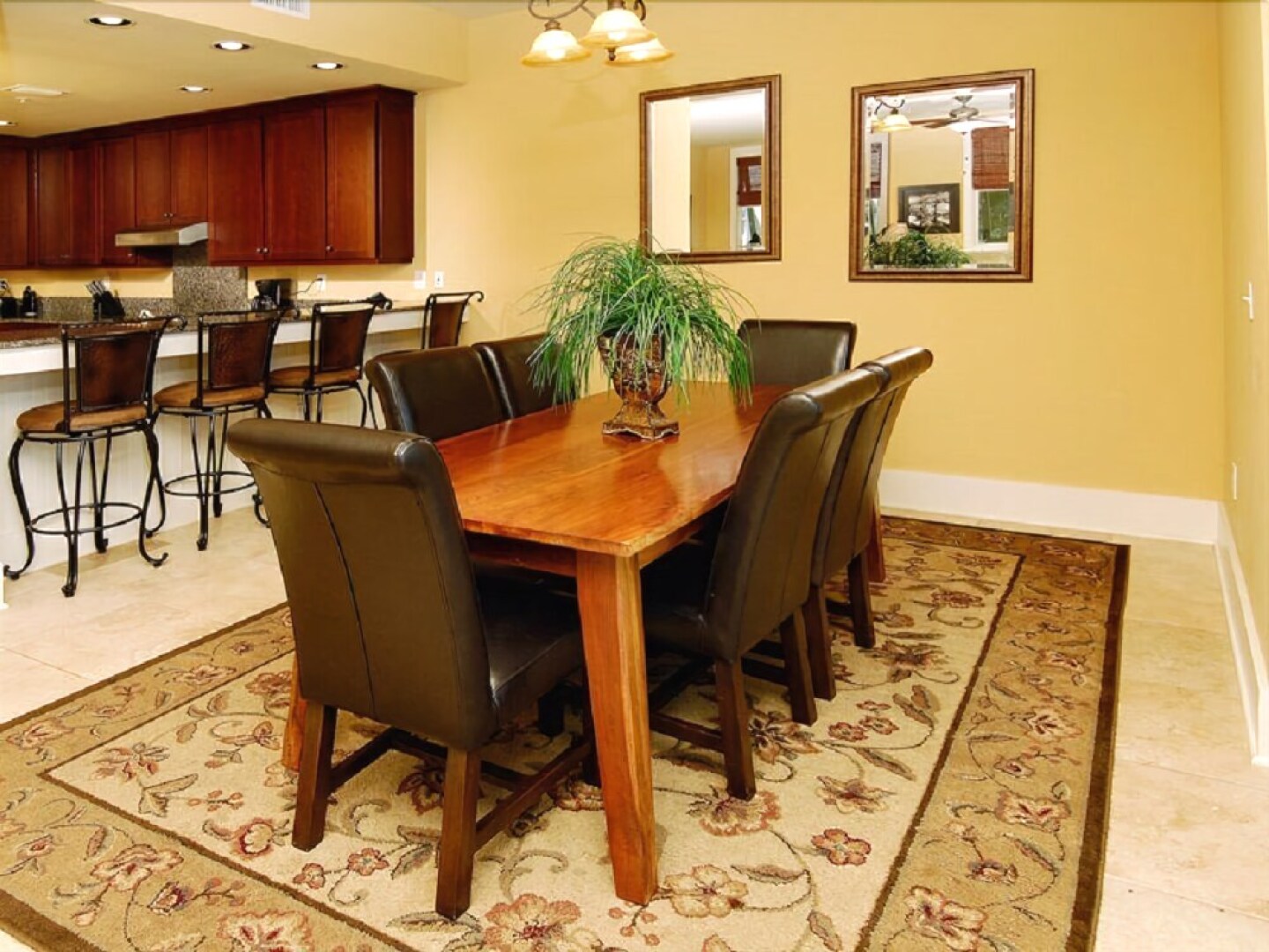 Kiva Lodge - Kiva Village Condos