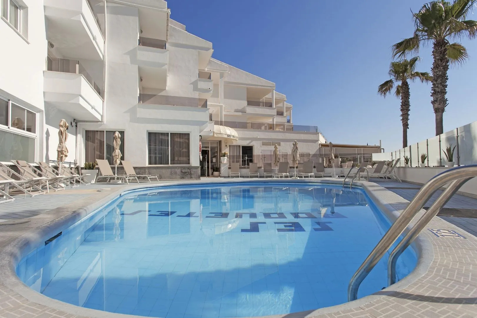 Apartamentos Ses Roquetes