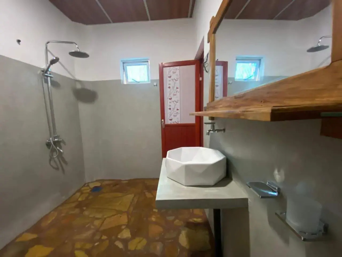 Ella River Side Hostel