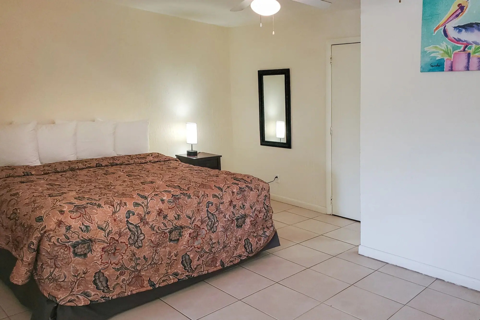 Captain's Table Hotel