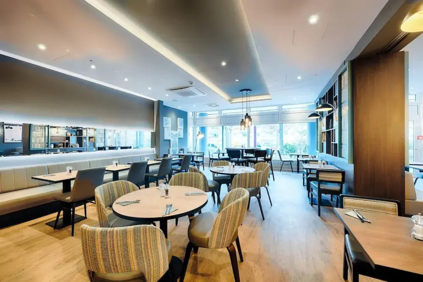 Отель Premier Inn Koeln City Centre