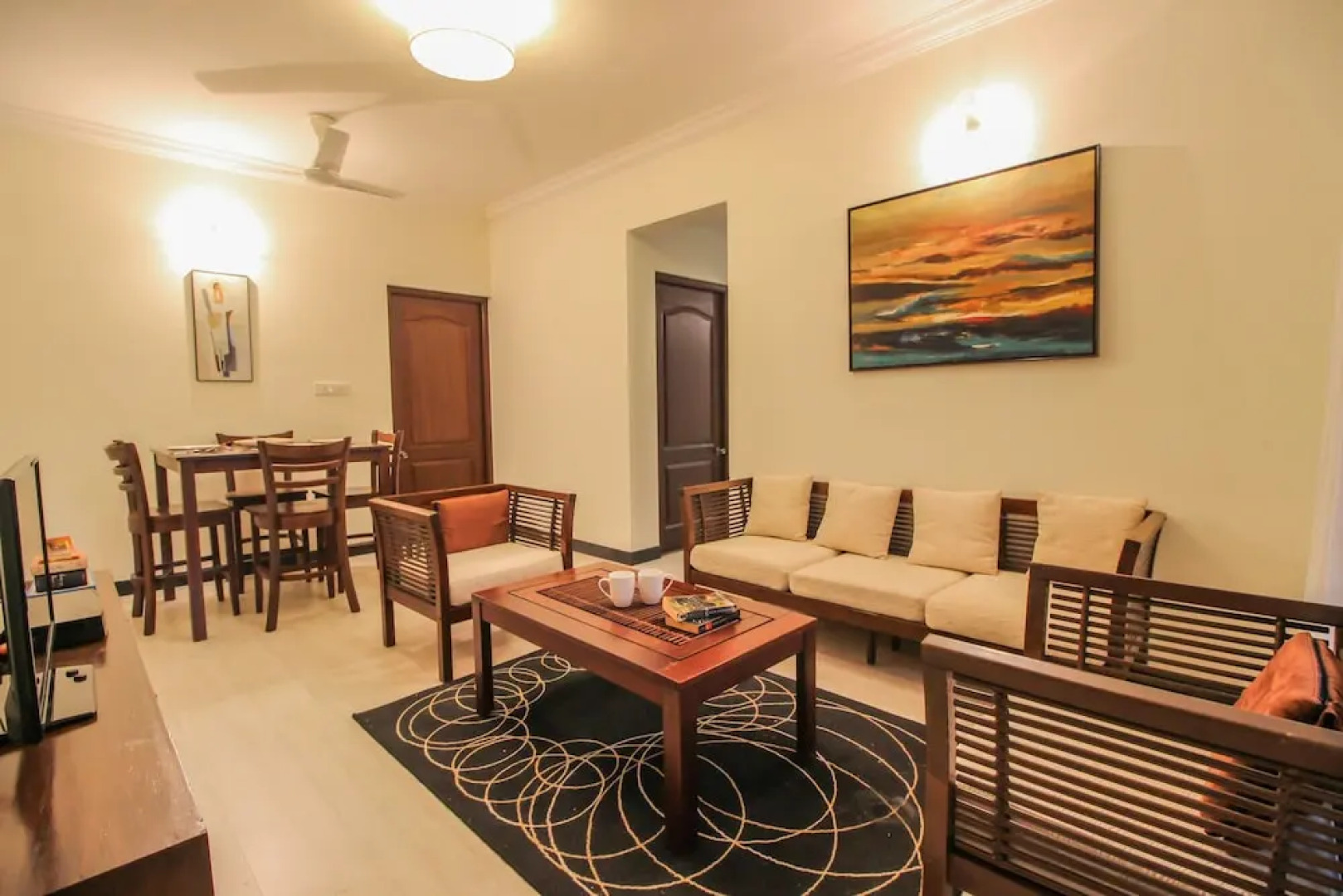 OYO 10801 Home Pool View 2BHK Siolim