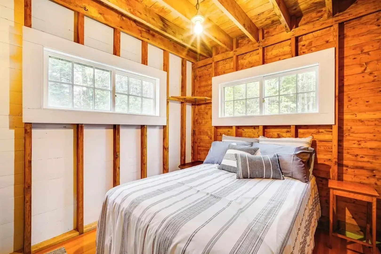 Rustic Marlboro Cottage: 4 Mi to Lake Raponda!