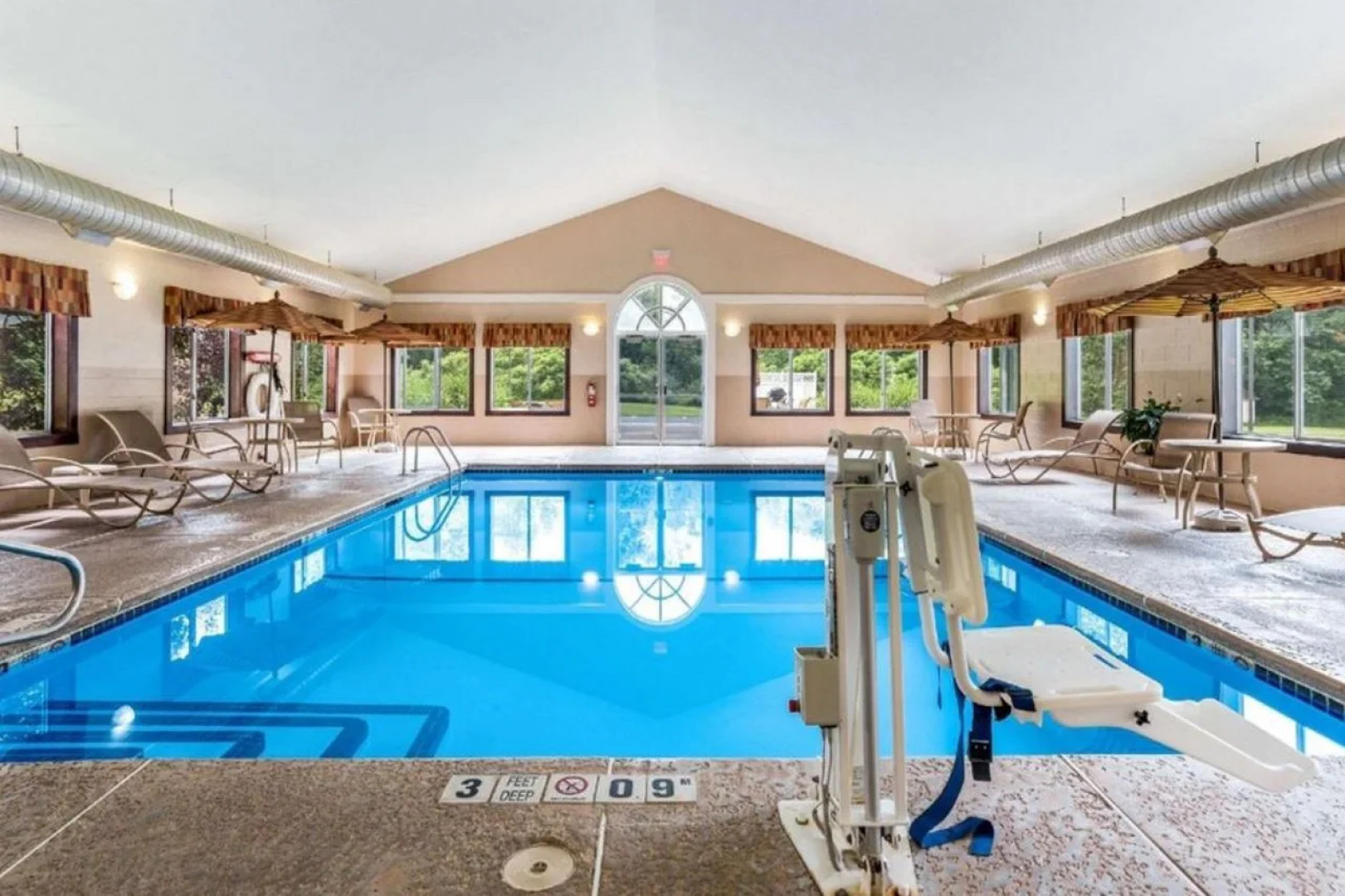 Holiday Inn Express Hotel & Suites Findley Lake