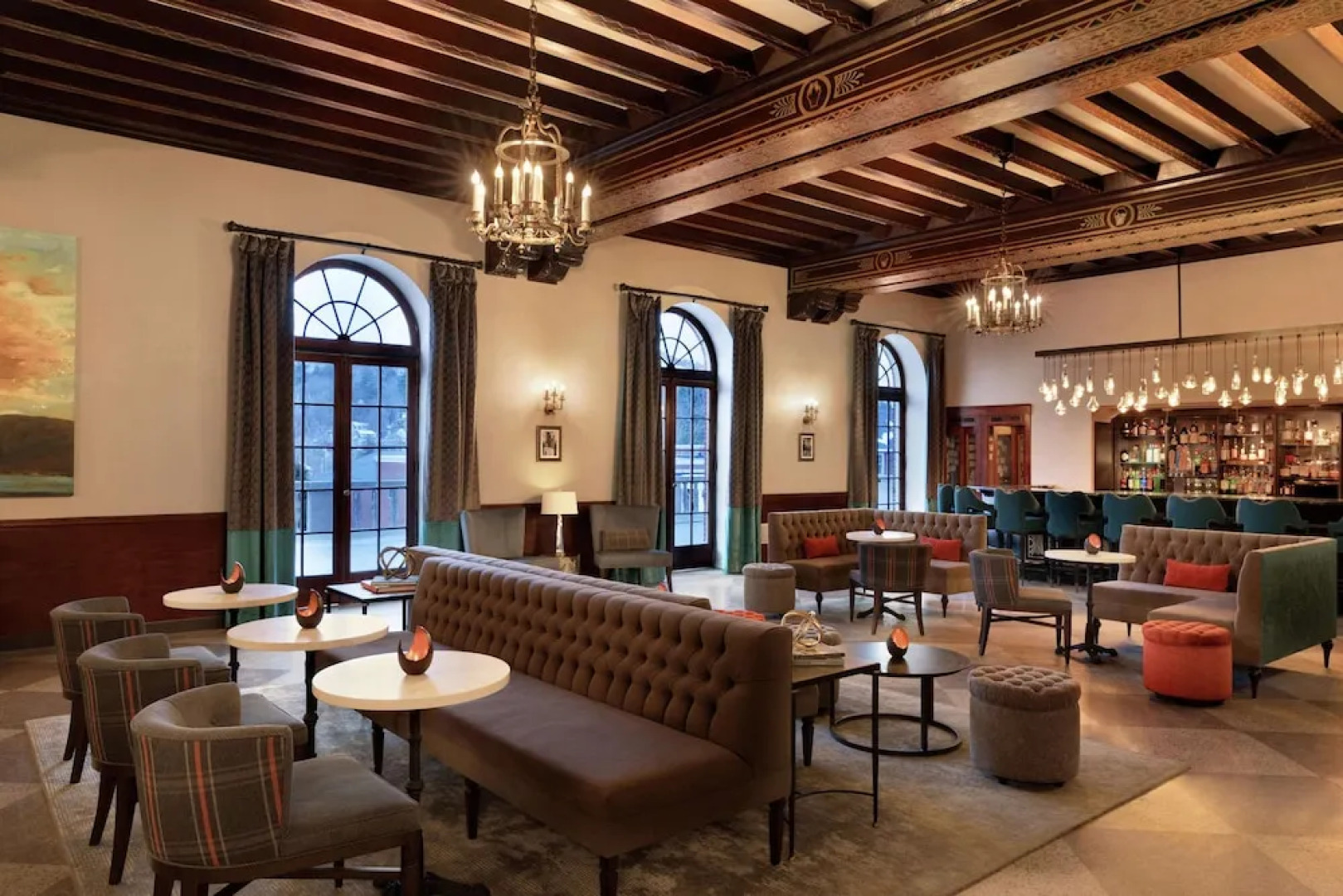 Hotel Saranac, Curio Collection by Hilton