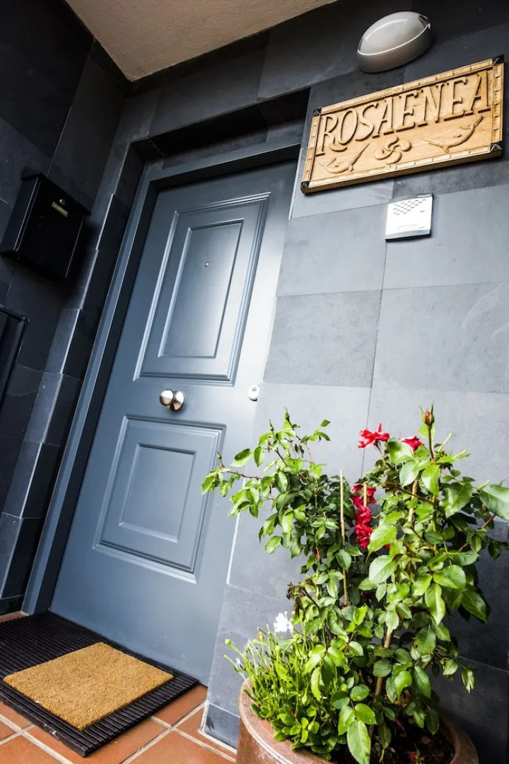 Casa Rosaenea