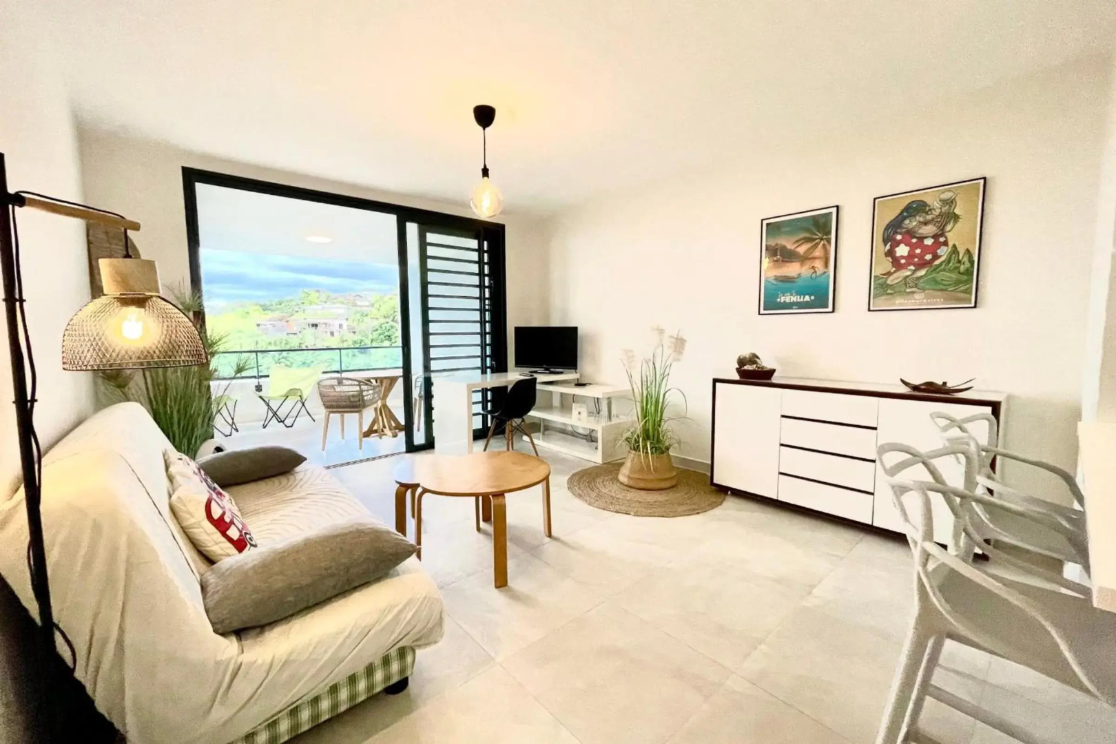 Mititai condo sea view & pool the quiet place near the airport