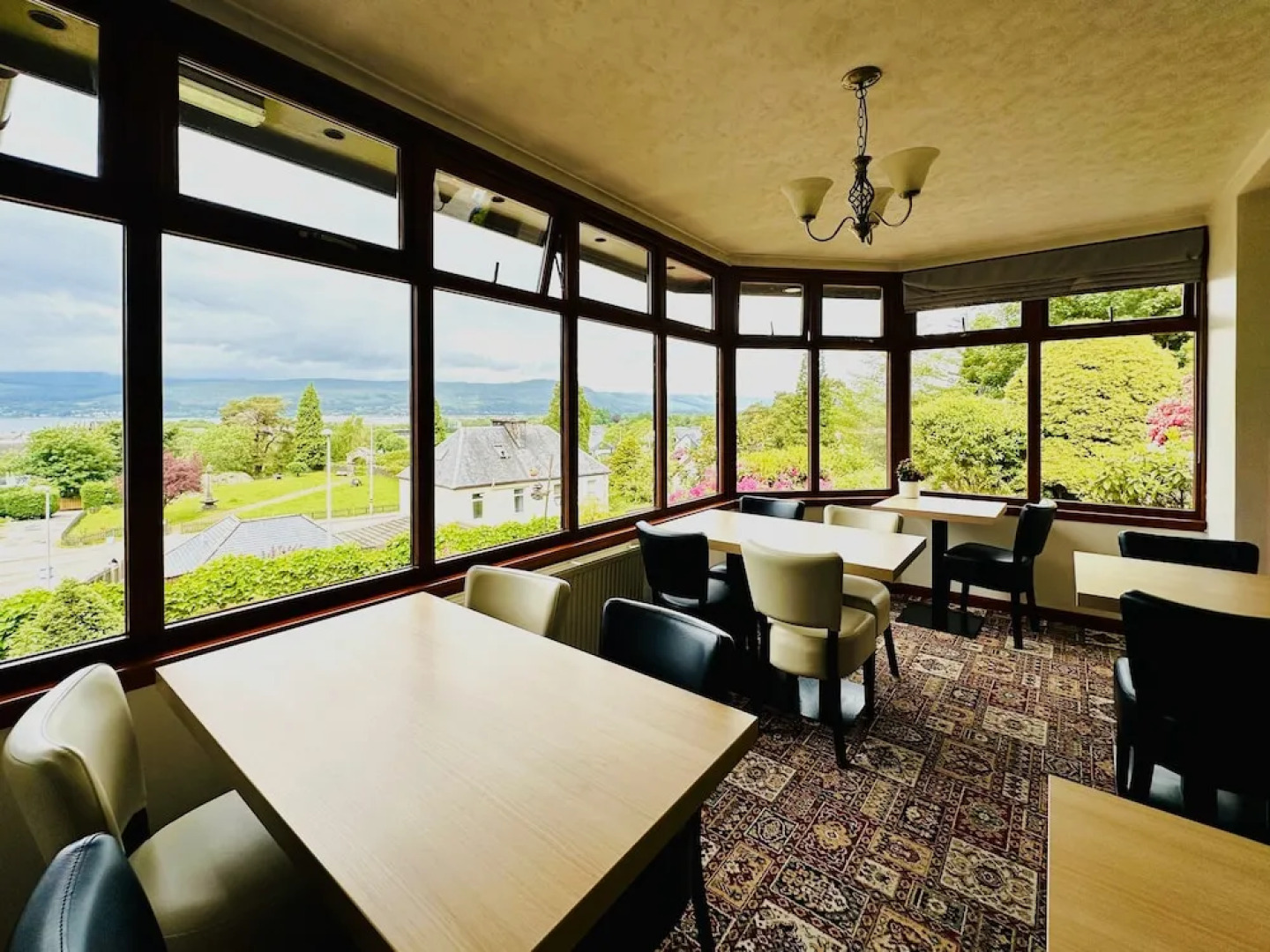 Guisachan Guest House