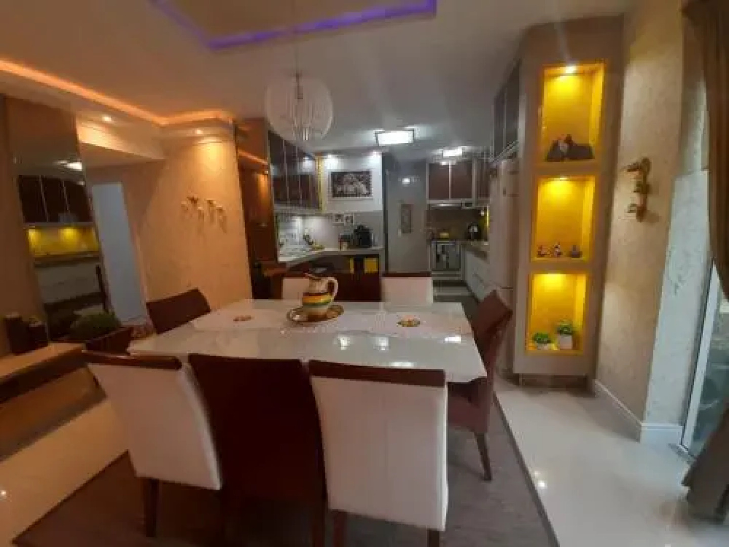 Lindo apartamento 3 dorm a 100m da praia de Perequê