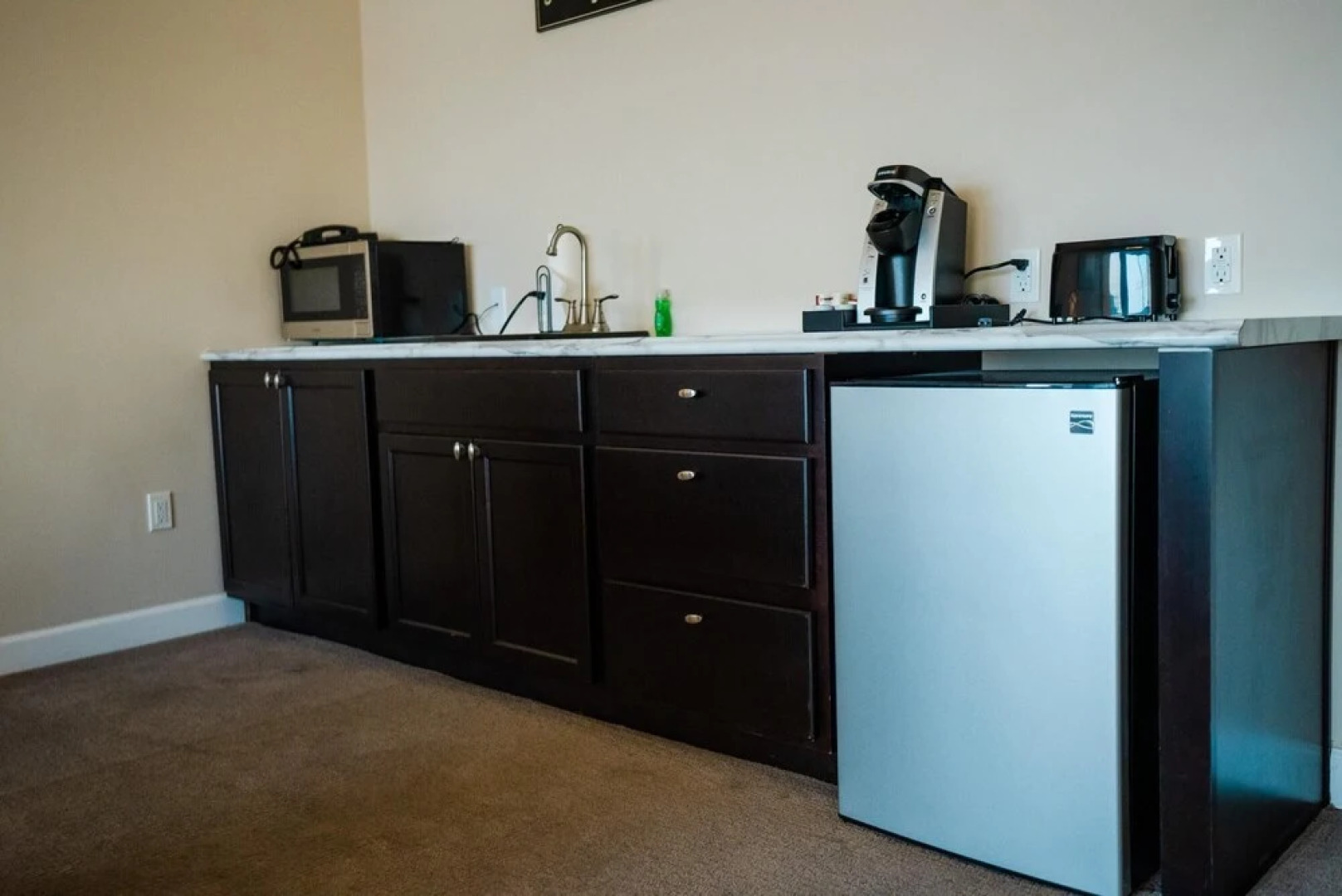 1 Bedroom Lake View Villa - Unit 606