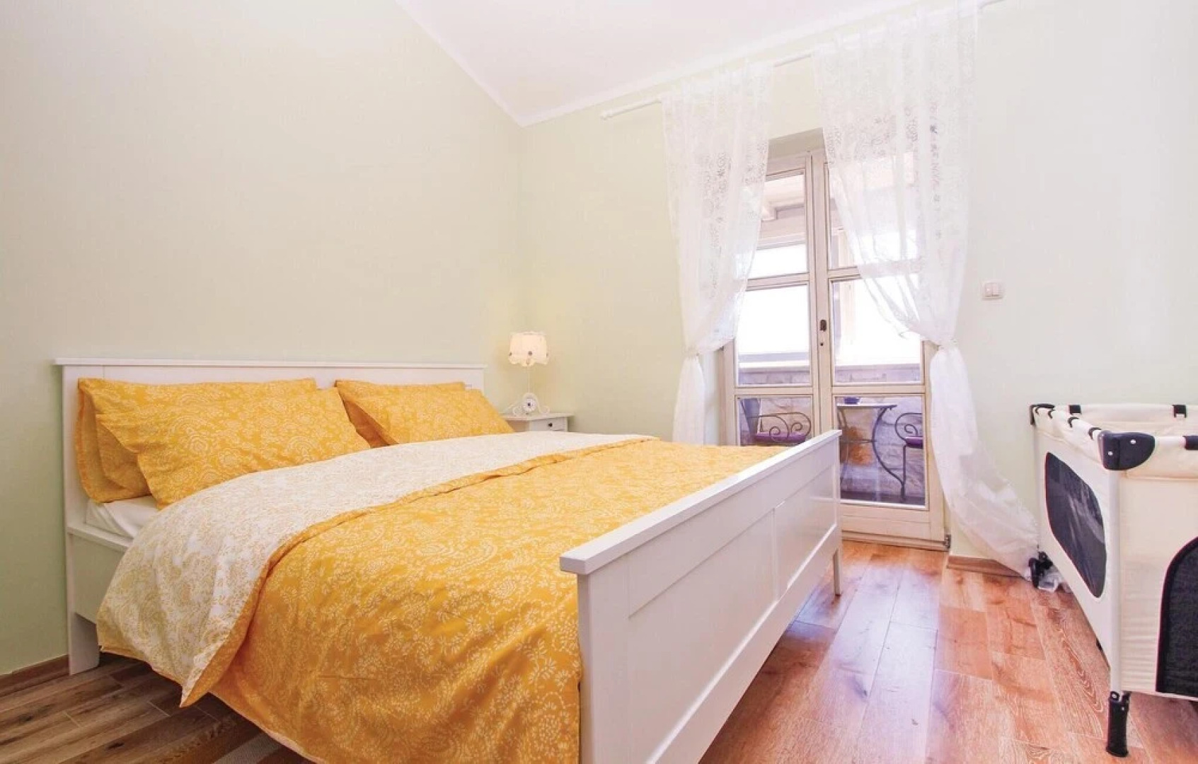 Nice Home in Malinska With Wifi and 5 Bedrooms