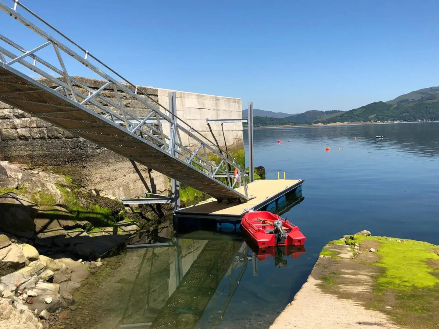 Holly Tree Hotel, Swimming Pool & Hot Tub