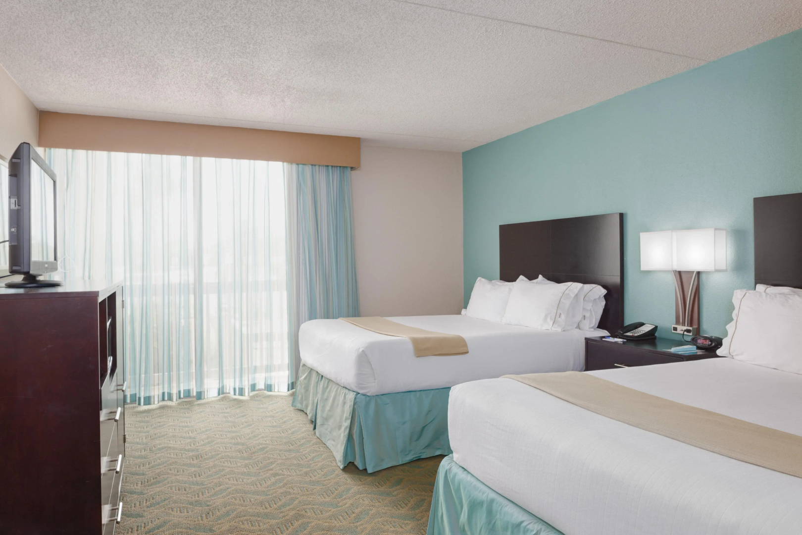 Holiday Inn Express & Suites Charleston Dwtn - Westedge by IHG