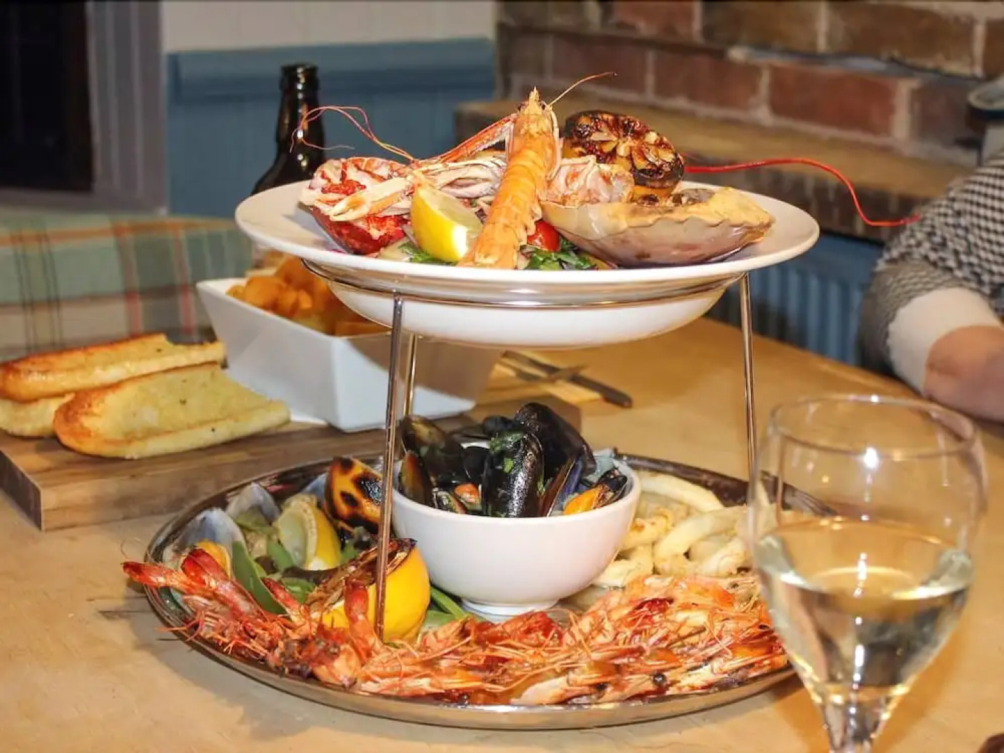 Crab and Lobster Inn