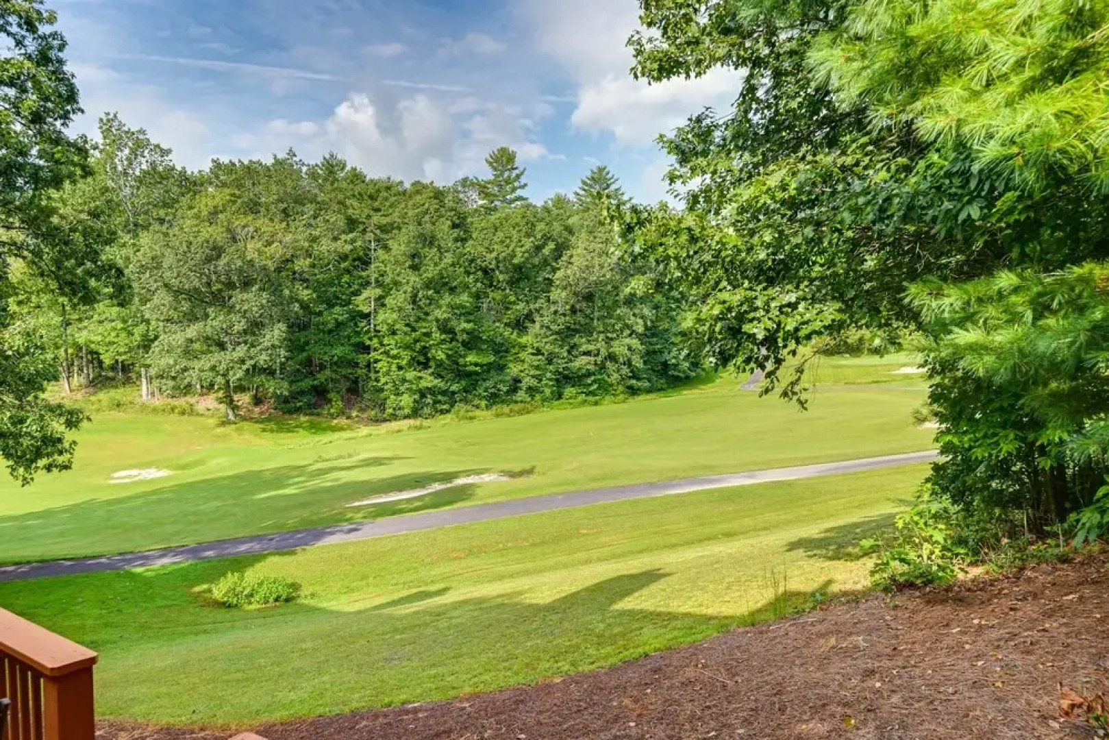 Sapphire Retreat Near Lakes, Trails & Waterfalls!