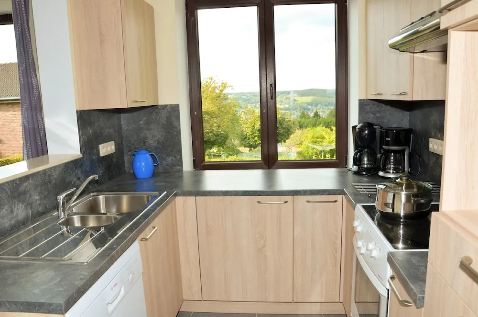 House With 5 Bedrooms in Stavelot, With Wonderful City View and Furnished Garden