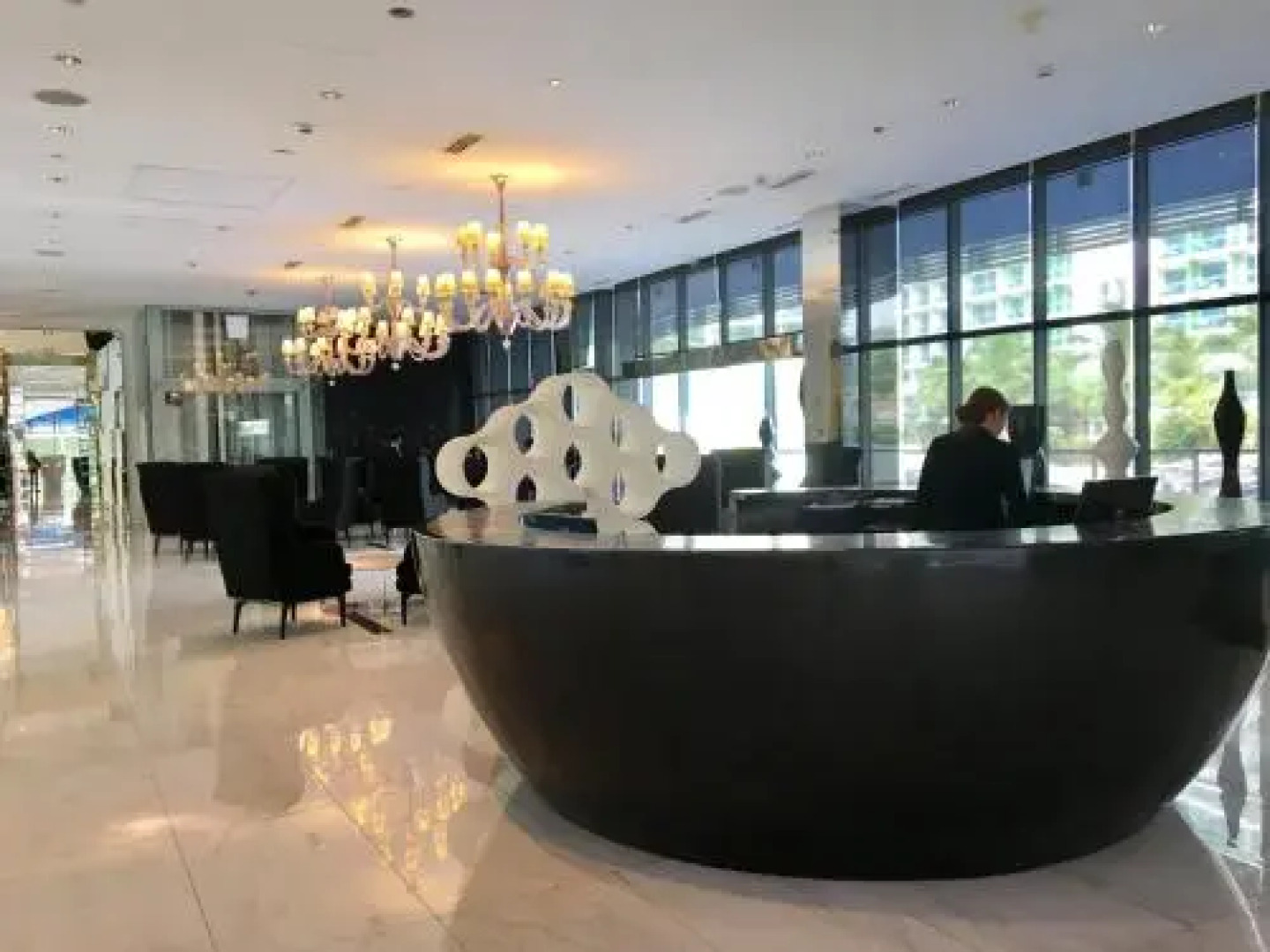 Cozy 1BR w/ Balcony at AZURE