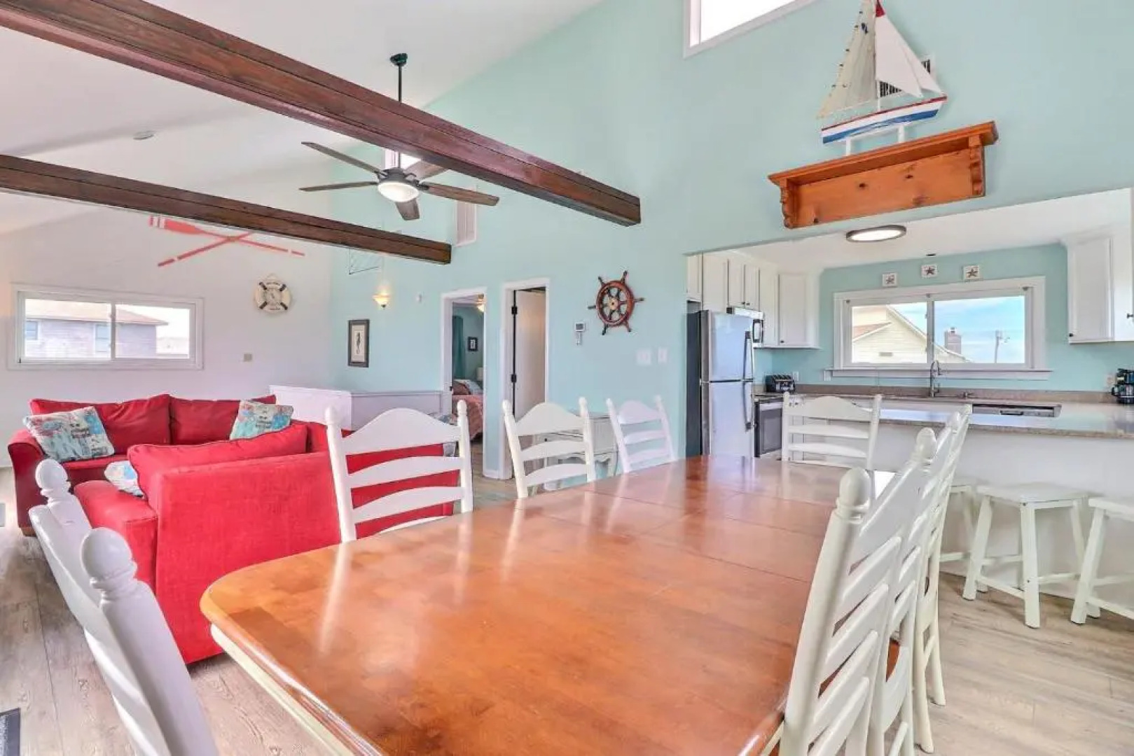 7148 Just Beachy 1 Min Walk to Beach