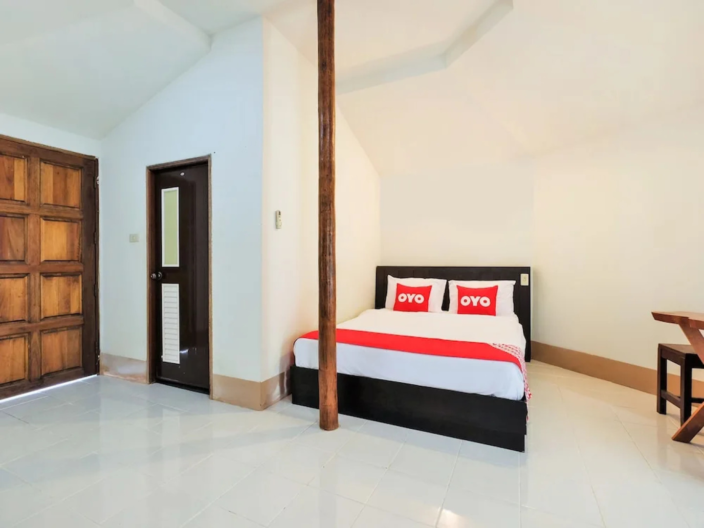 Marina House by OYO Rooms