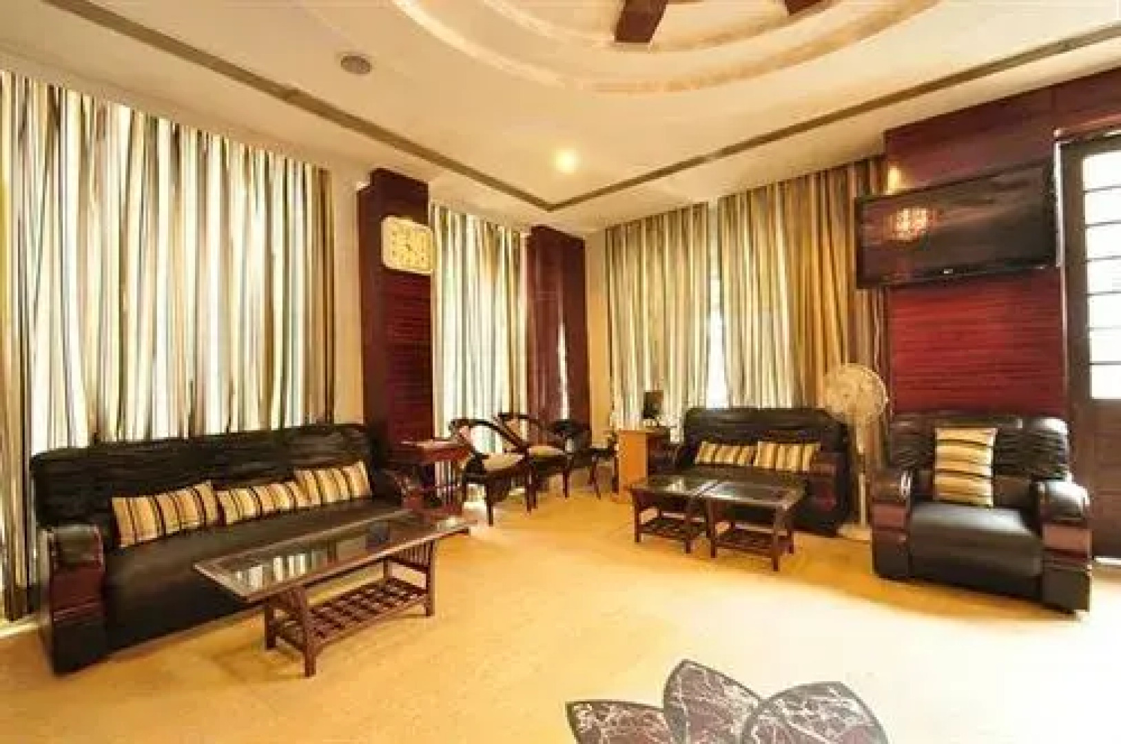 Shiraz Regency- A Boutique