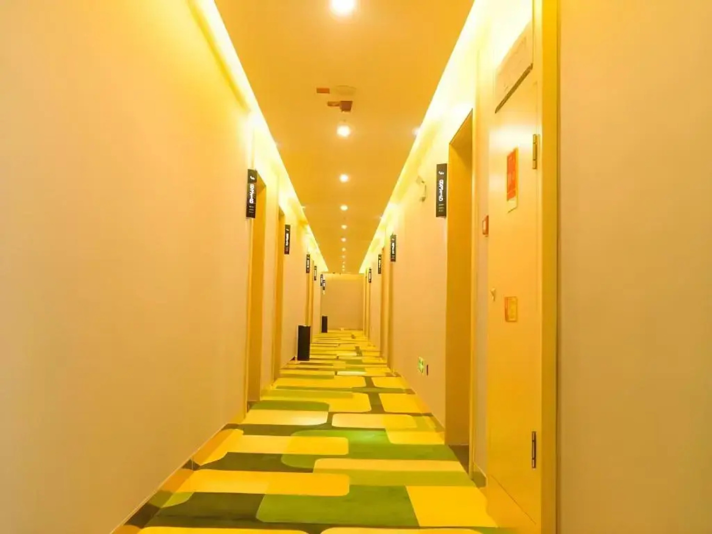 Vatica Hotel (Kashgar Geer Ancient City)