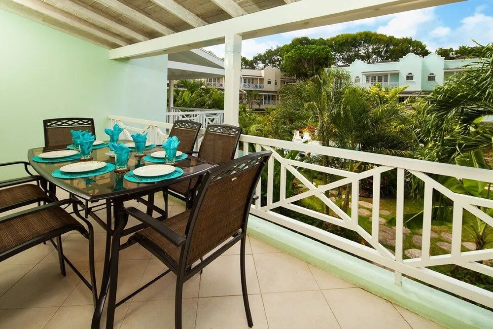 Margate Gardens 4 by Blue Sky Luxury