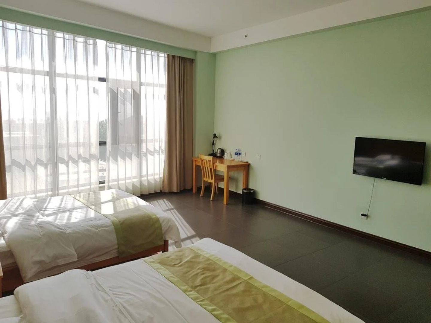 Red Flag Canal Intl Youth Hostel