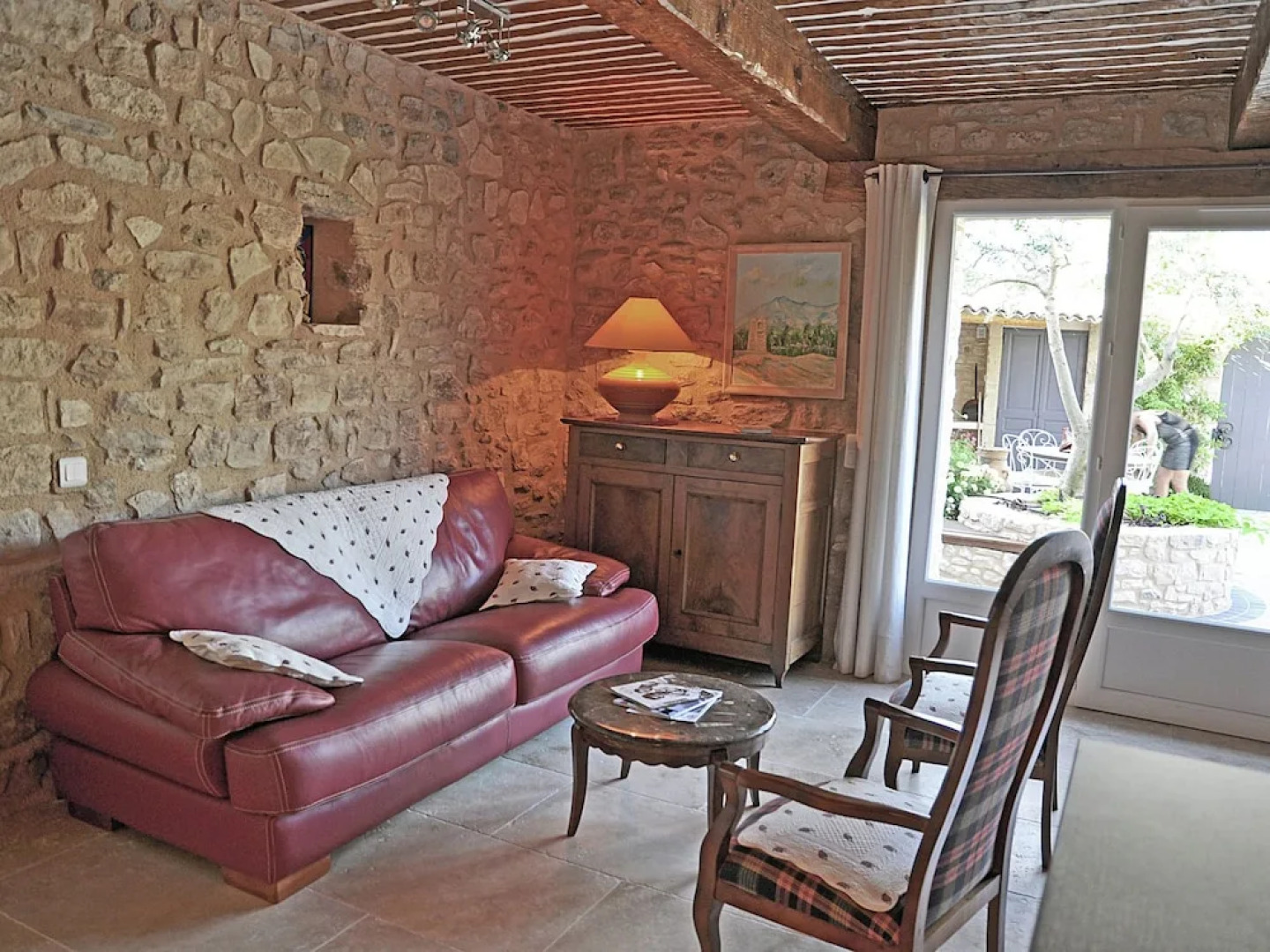 Luxurious Villa in Aix-en-Provence with Jacuzzi