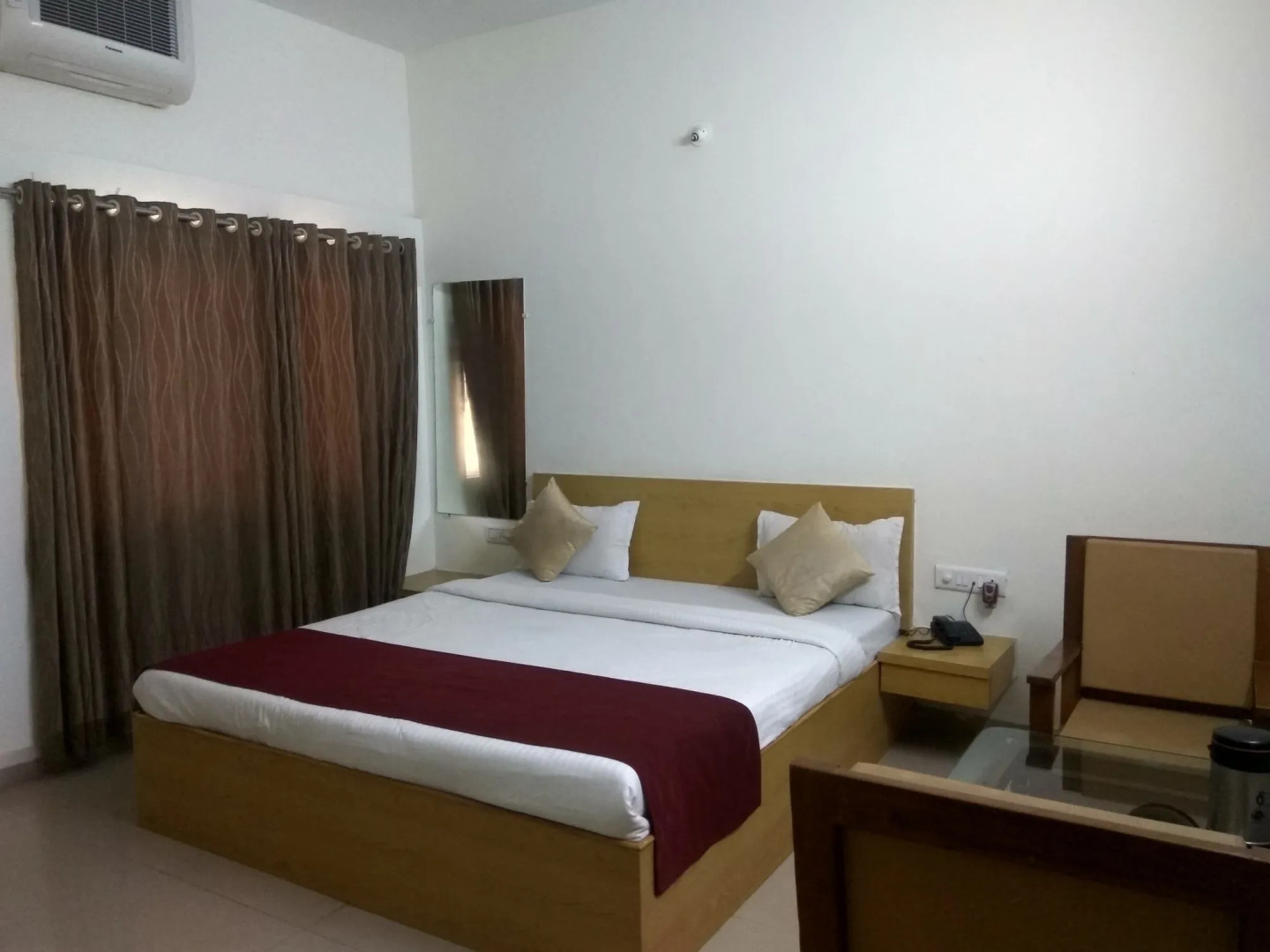 Rajasthani Rajwadi Hotel & Restaurant