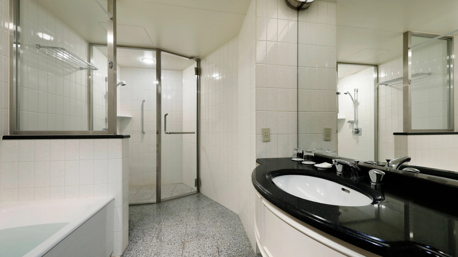 Yokohama Bay Sheraton Hotel & Towers