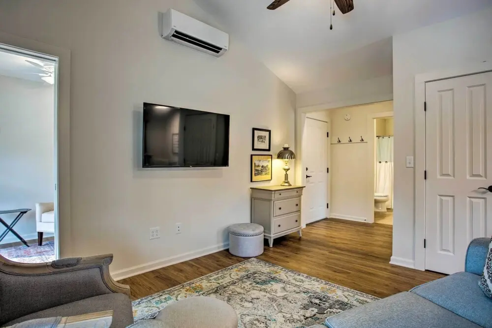 Walk to Dining: Saluda Main Street Retreat!