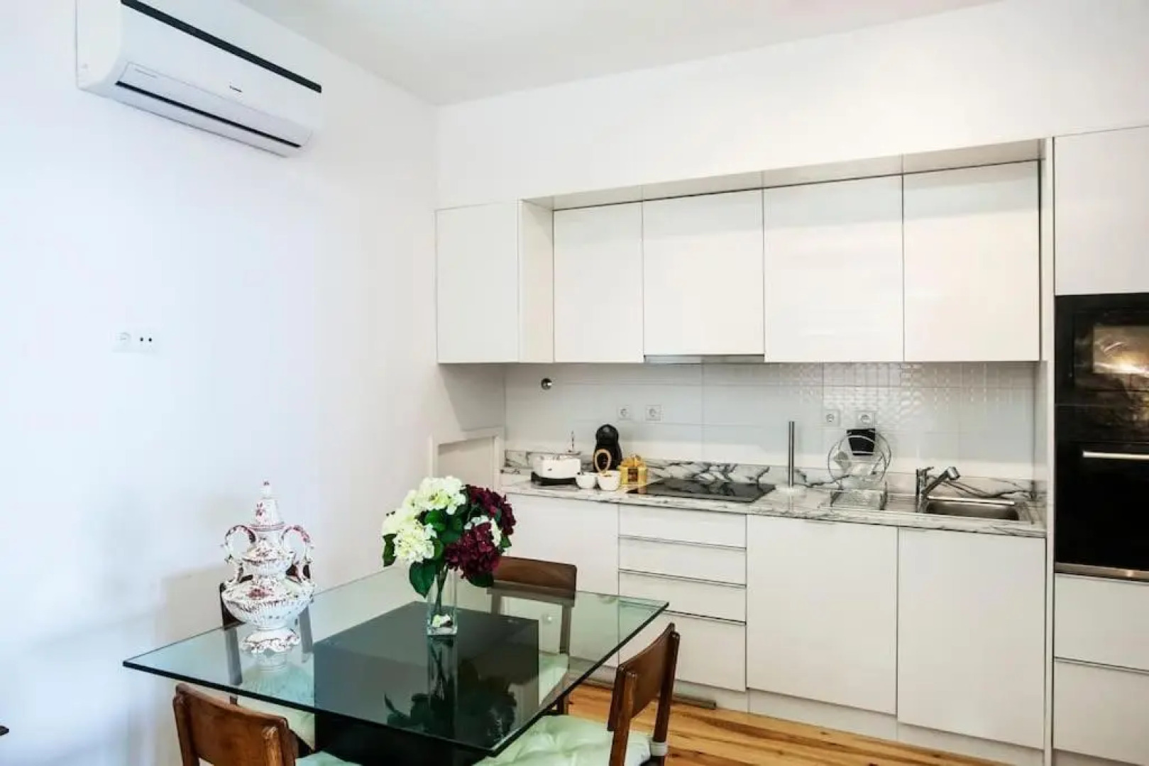 LightHouse Apartments