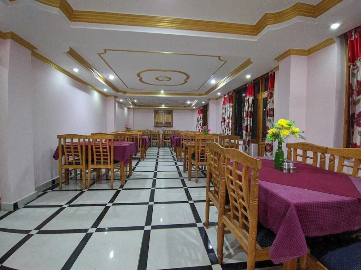 Hotel Prini Inn