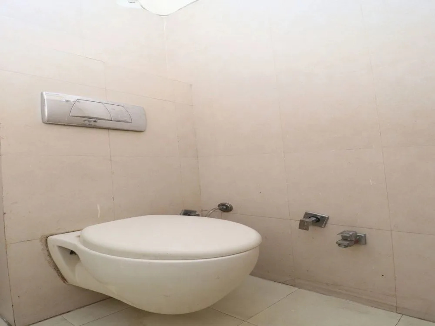 Oyo 29852 Hotel Golden View