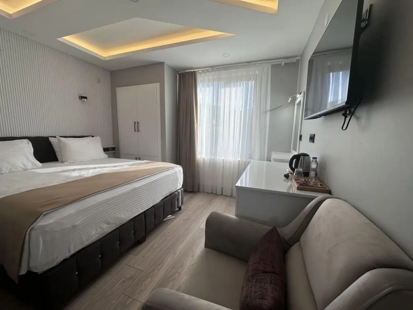 Beyaz Köşk Hotel & Cafe