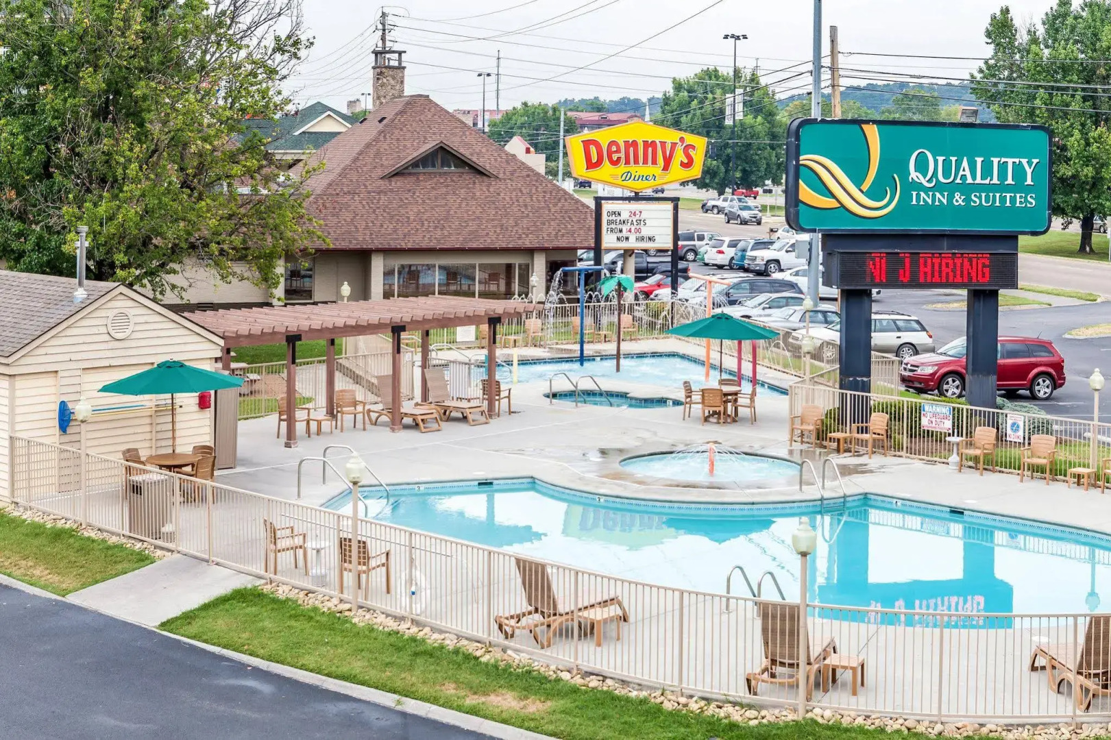 Quality Inn And Suites Dollywood