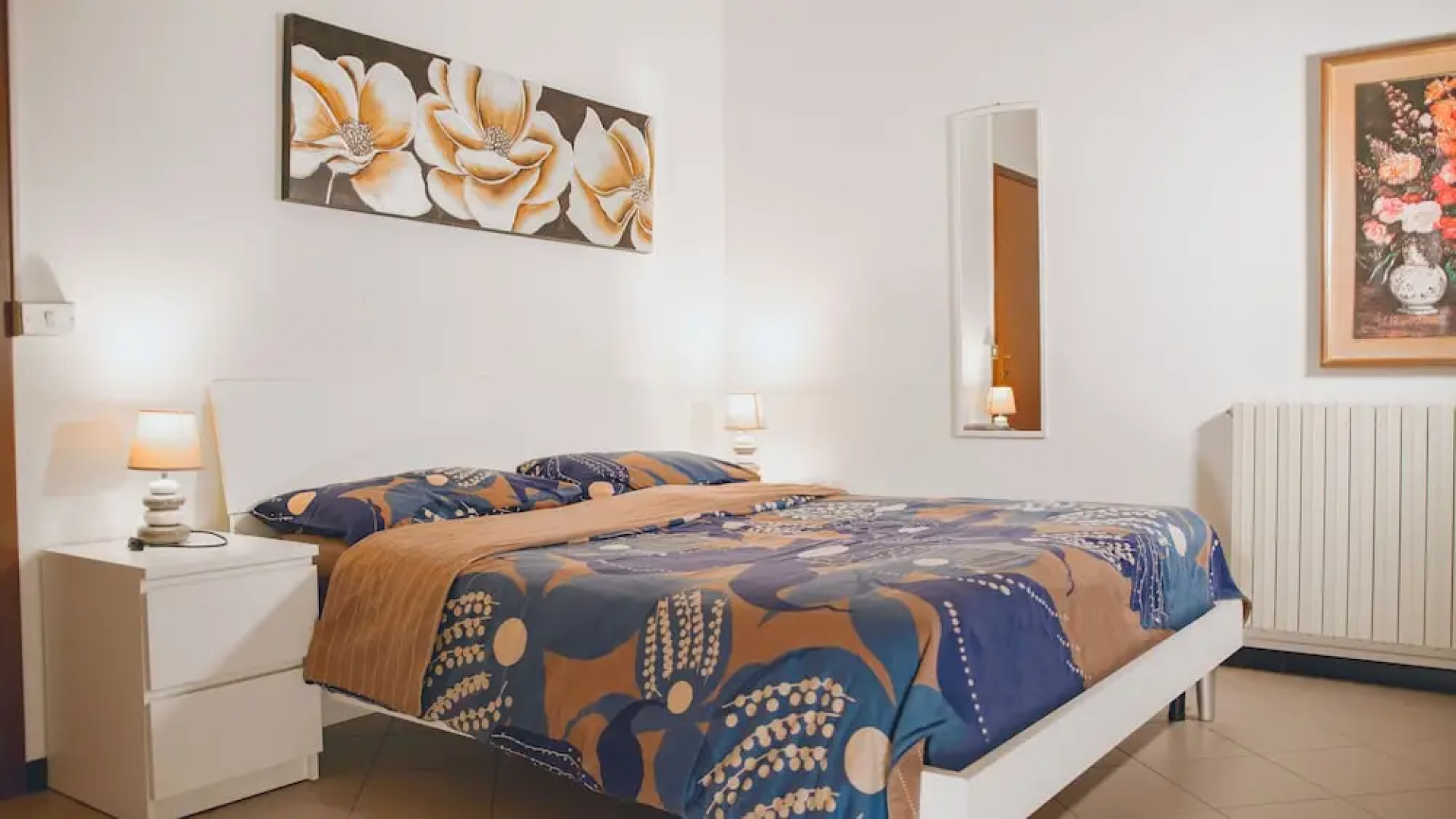 1 Bed-sleeps 4-town Centre-free Parking-aircon