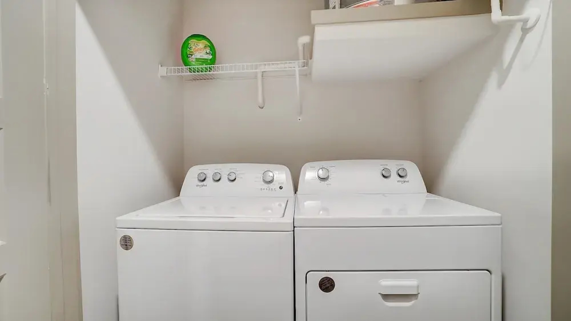 FRONTDESK Axel Row Apts Avondale Birmingham