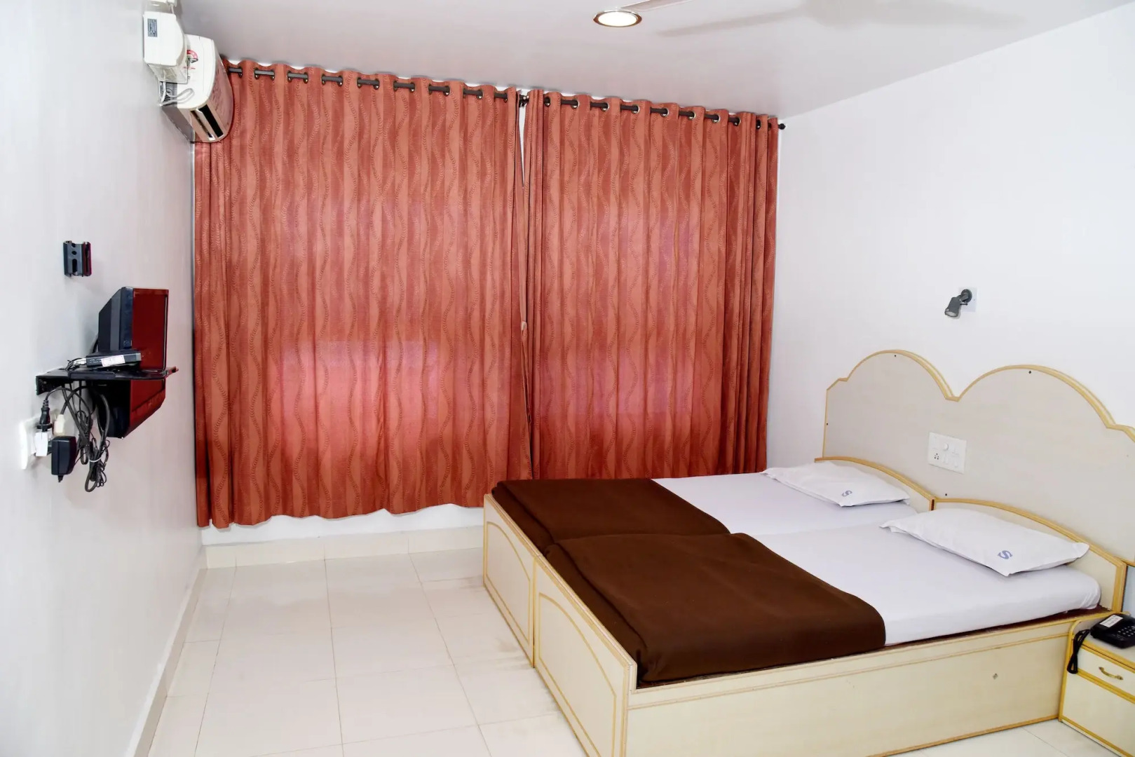 Sharada International Hotel