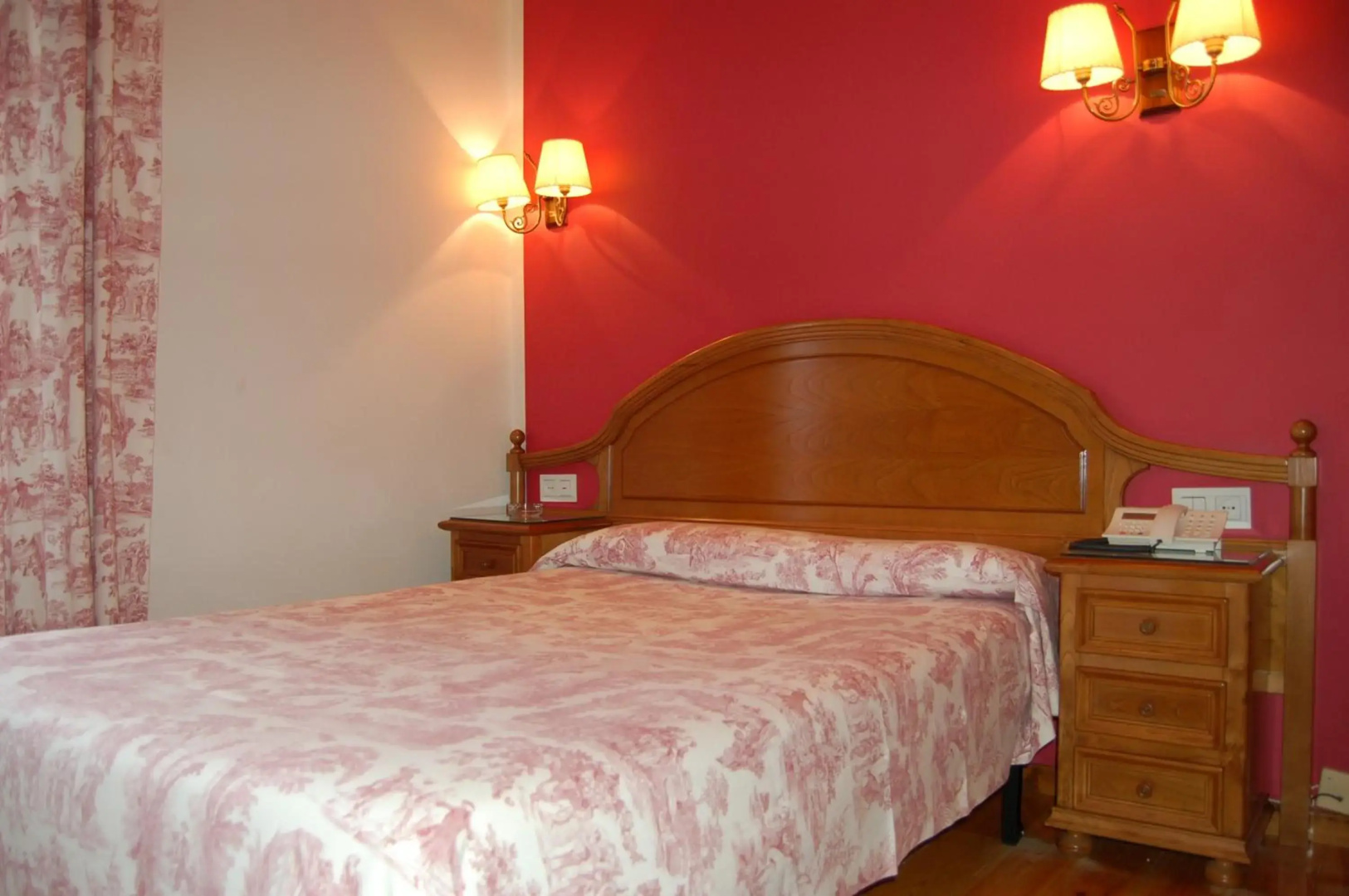 Hotel Puente Romano