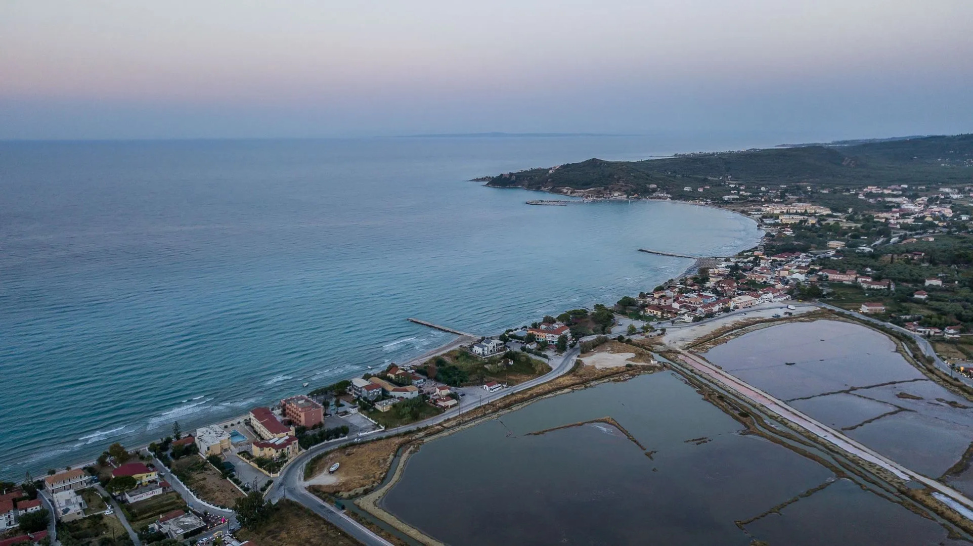 Aphrodite Studios & Apartments