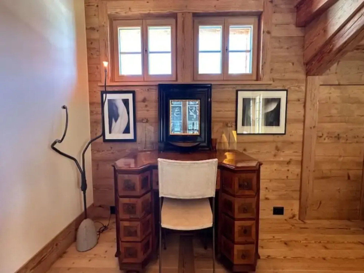 Cosy Chalet With Balcony/terrace