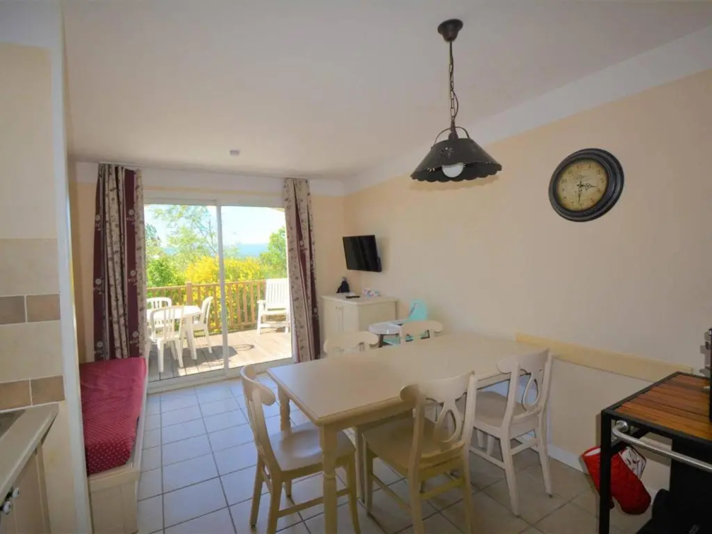 Maison Grospierres, 3 pièces, 6 personnes - FR-1-382-119