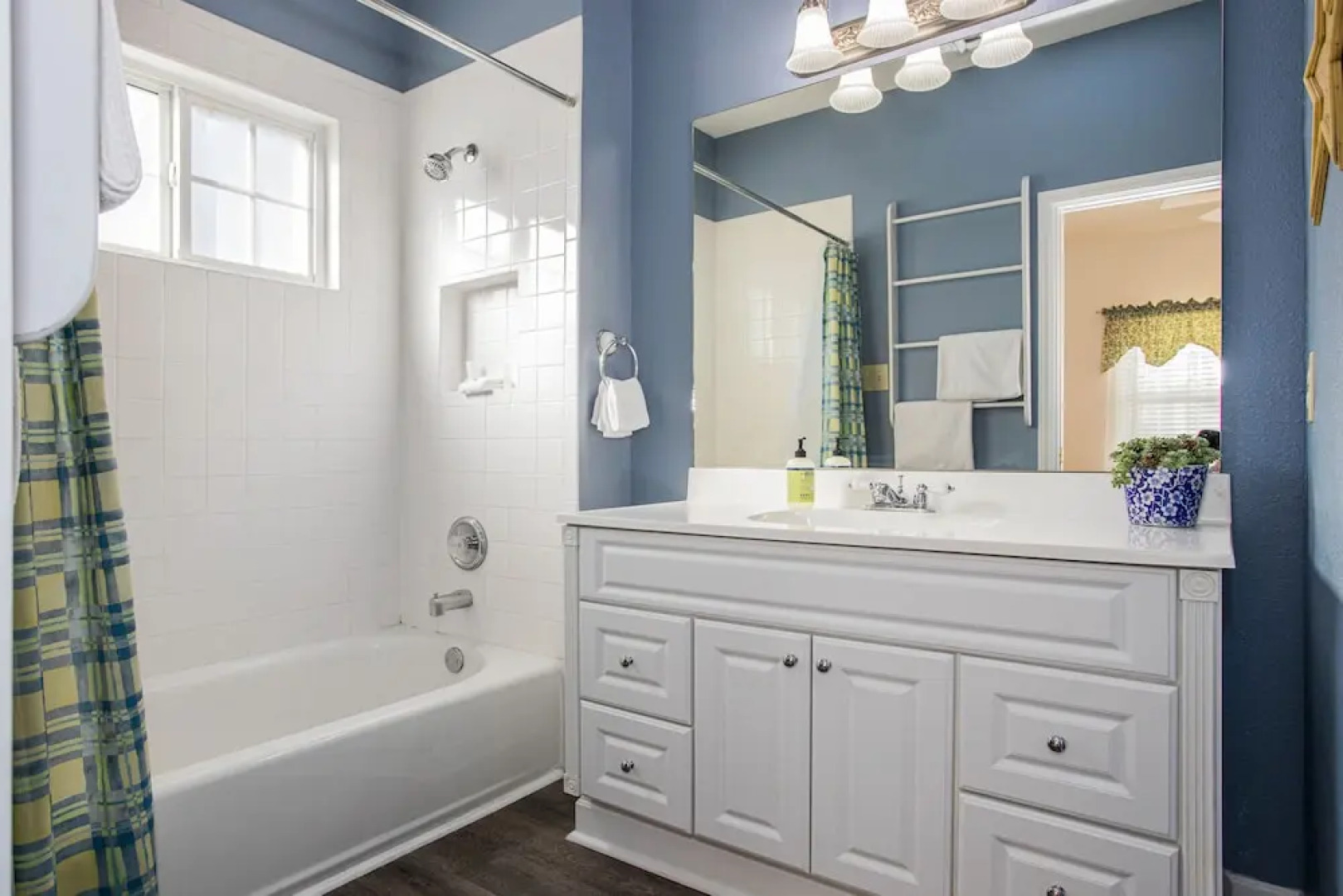 Pet Friendly Retreat on Lake Lbj!