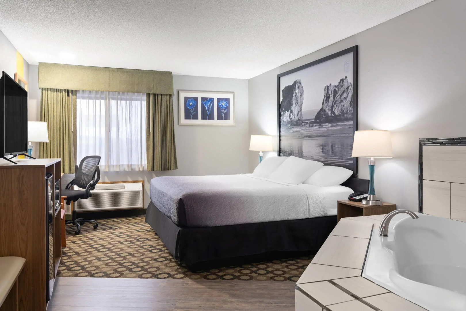 Super 8 by Wyndham Baker City