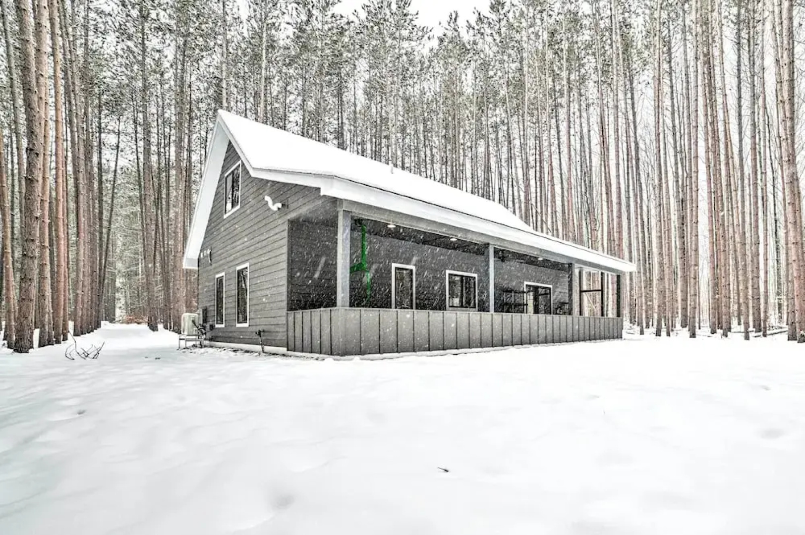 Bellaire Family Cabin: All-season Retreat!